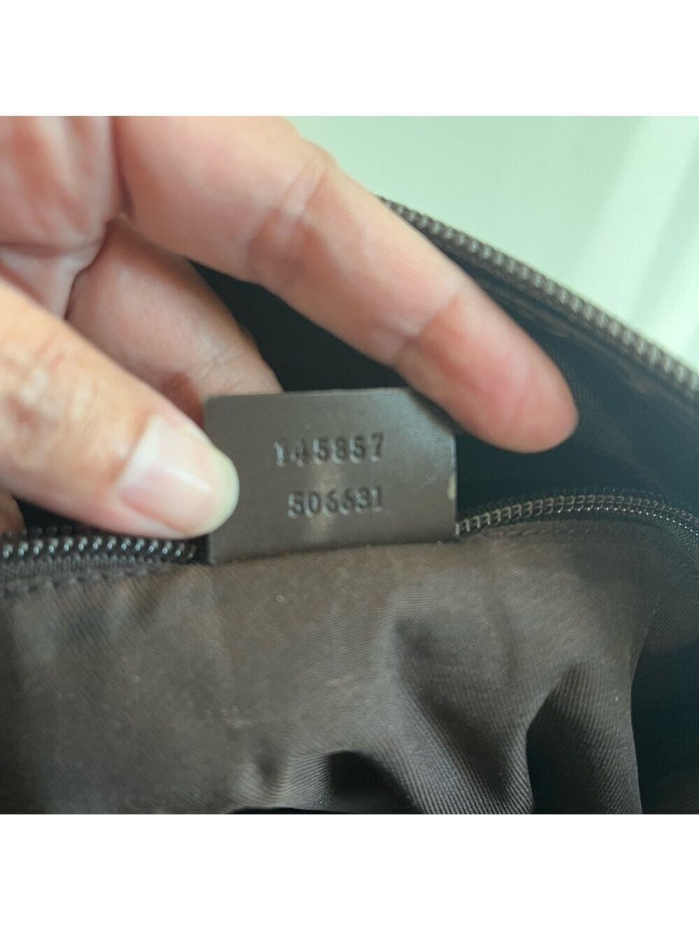 GUCCI MONOGRAM BROWN MESSENGER SLING BAG - Picture 14 of 16
